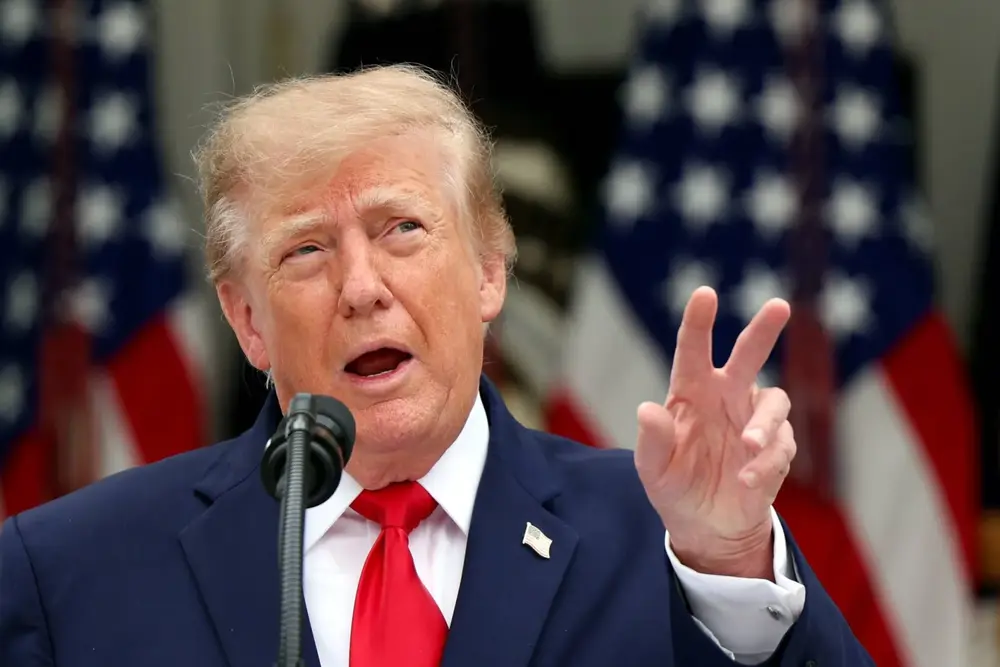 Trump: İran'ın nükleer tesislerini hedef alabiliriz