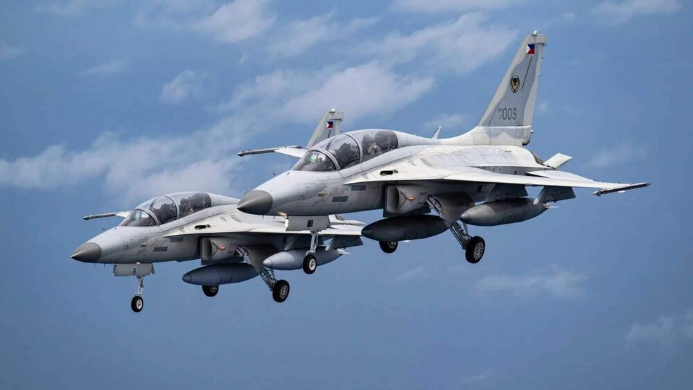 Filipinler'de askeri eğitim uçakları çarpıştı: 4 pilot hayatını kaybetti