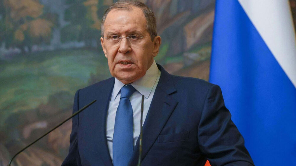 Lavrov: Batılı Ülkeler Tehdit Ediyor