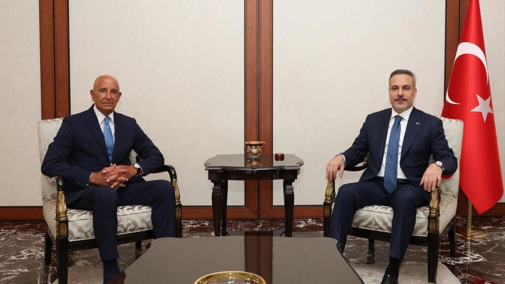 Hakan Fidan Tom Barrack ile görüştü