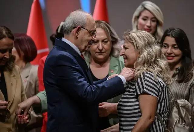 CHP Toplantısına Figüran Getirildiği İddiasına Soruşturma