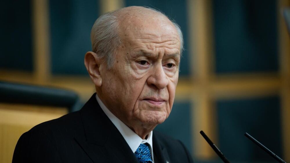 Devlet Bahçeli Çerçeve Yasayı İmzaladı