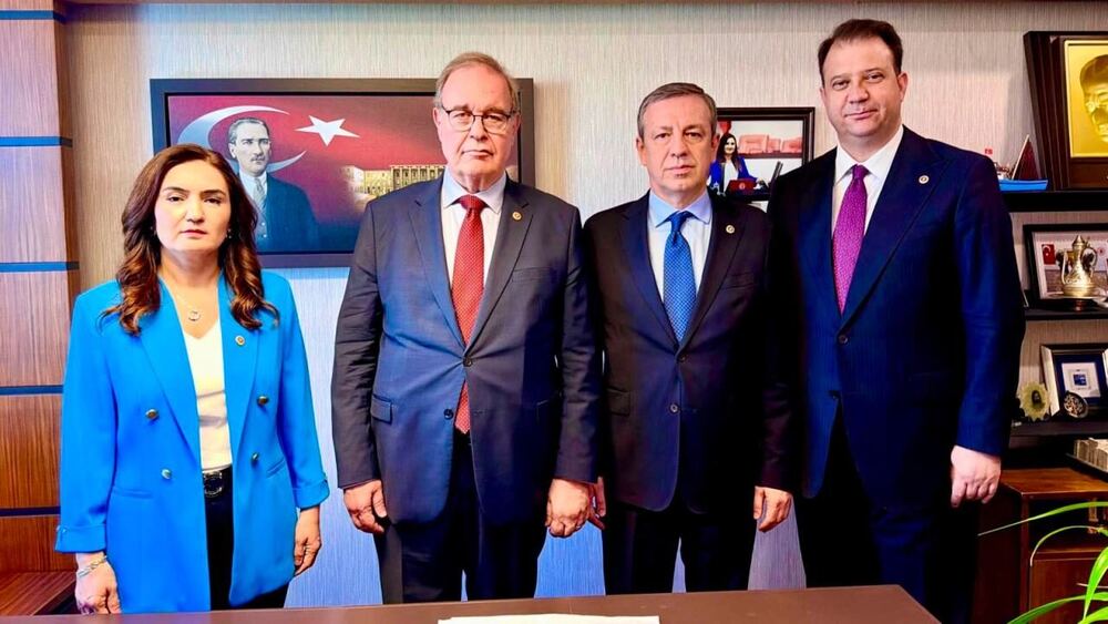 CHP Çerçeve Yasasını İmzaladı