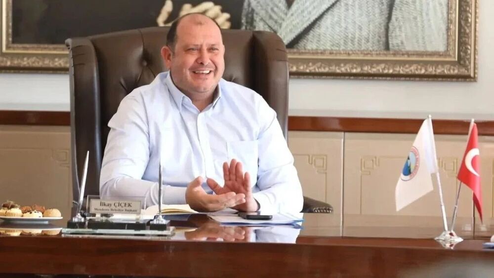 Menderes Belediye Başkanı Görevden Uzaklaştırıldı