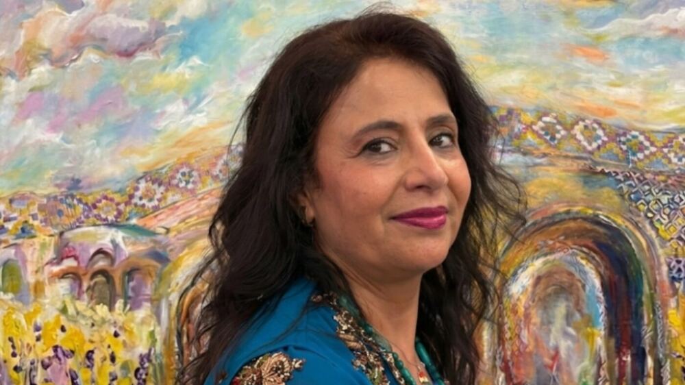 Kürt Kadın Ressam Aşna Dewlet, Polonya’da ‘Sınırsız Sanat’ Sergisine Katıldı