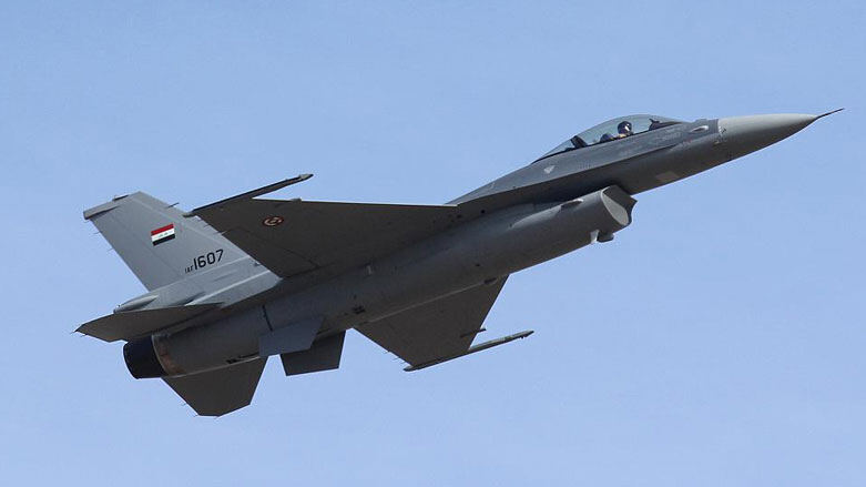 Irak Hava Kuvvetleri Diyala'da DAEŞ Sığınağını F-16 ile İmha Etti