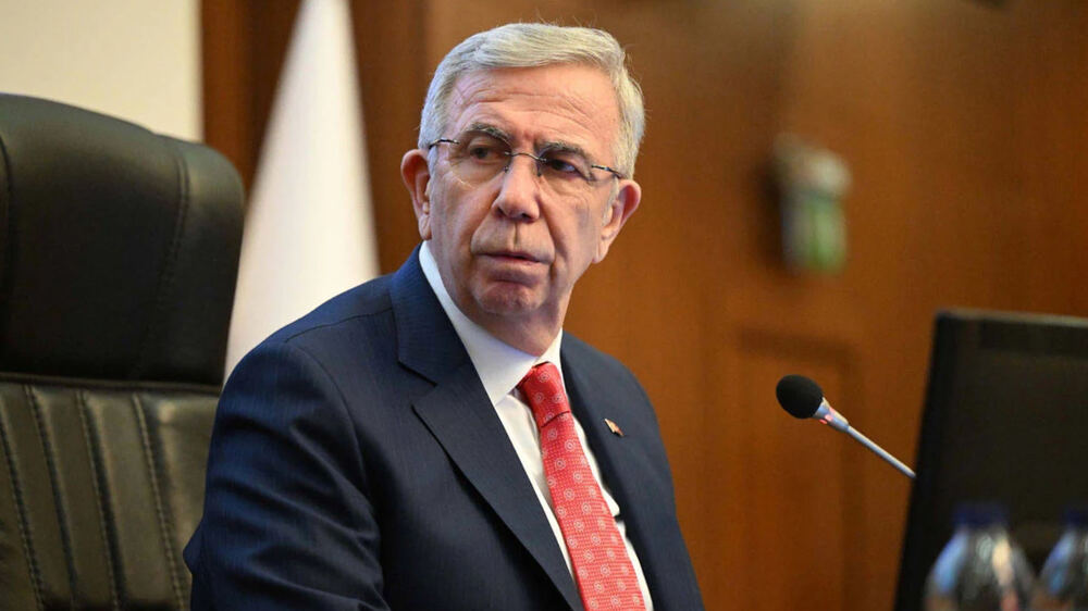Ankara Büyükşehir Belediye Başkanı Mansur Yavaş CHP'den istifa etti