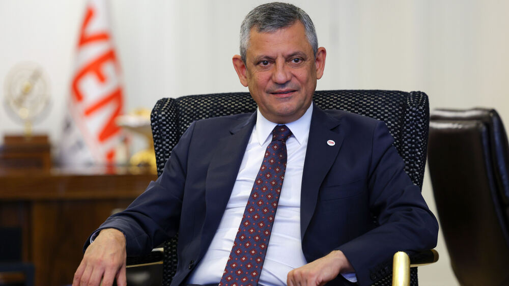 Yeni Parti Genel Başkanı Özgür Özel, üye sayısının 723 bine ulaştığını duyurdu