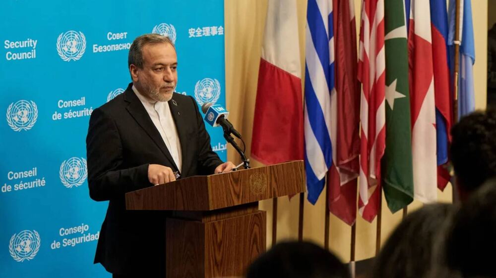 Araqchi: Hürmüz Boğazı'nın Açılması Şartlarımızın Kabul Edilmesine Bağlı