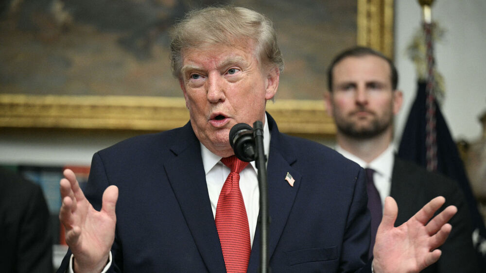 Trump, Hürmüz Boğazı'ndan Rekor Petrol Sevkiyatını Duyurdu
