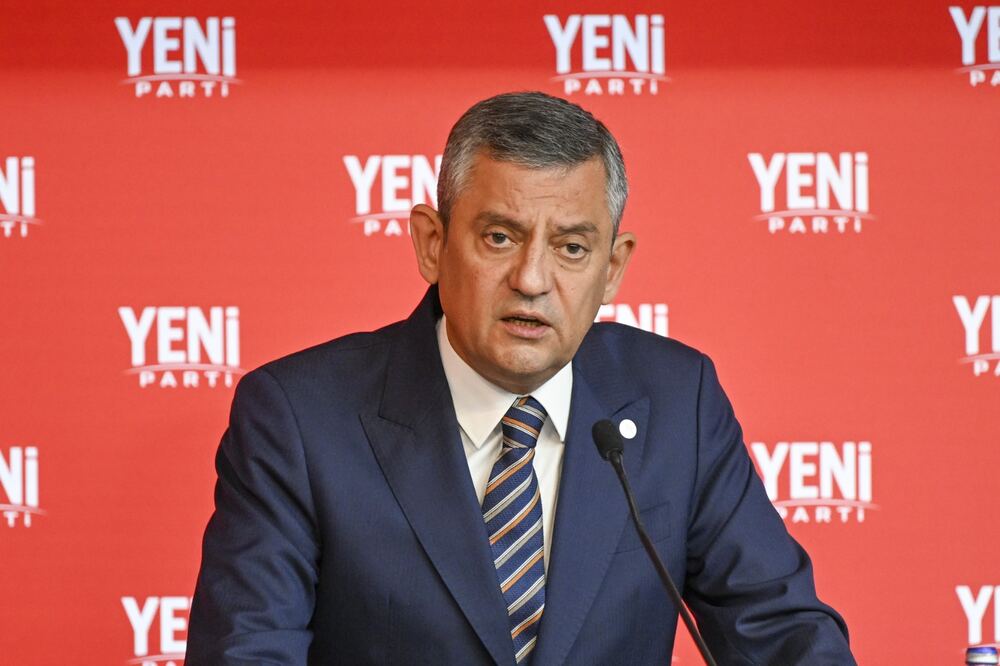 Yeni Parti Genel Başkanı Özgür Özel, fon skandallarını devletin soruşturmasını talep etti