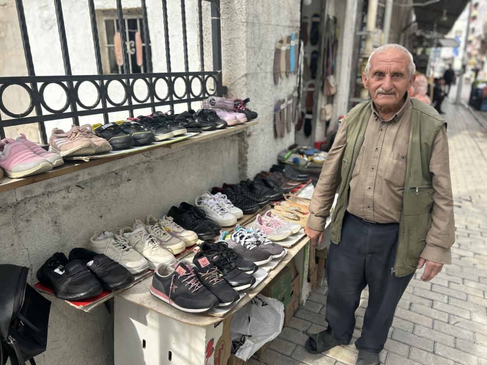 Van’da 55 Yıllık Ayakkabı Ustası Muhittin Deniz’in Ücretsiz Ayakkabı Yardımı