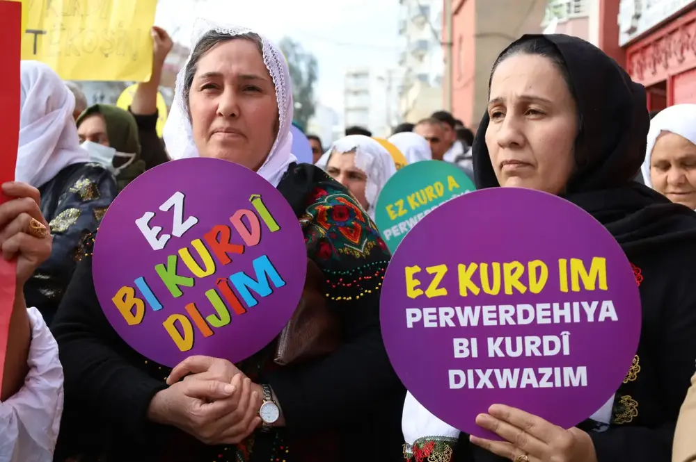 DEM Partili Belediyeler, Dil Birimleri Kurulması İçin Bakanlığa Mevzuat Değişikliği Talebinde Bulundu