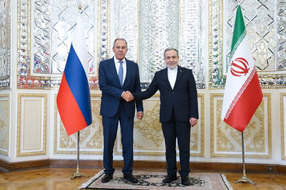 Rusya Dışişleri Bakanı Lavrov'dan İran ve ABD'ye müzakere çağrısı