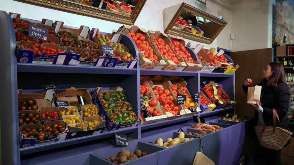 İngiltere'de yıllık enflasyon beklenmedik şekilde yüzde 3,5'e yükseldi