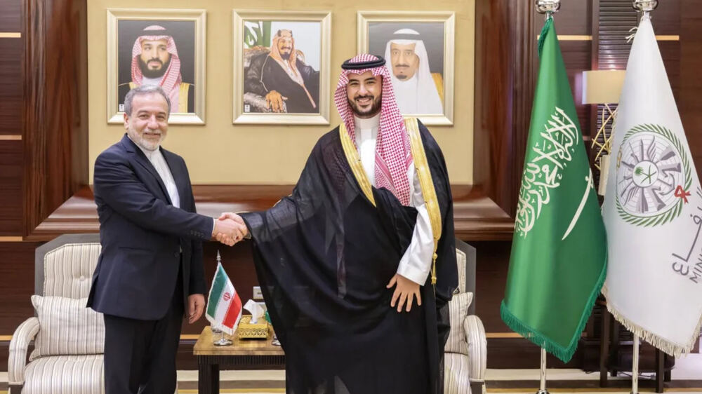 Suudi Arabistan Savunma Bakanı Halid Selman Tahran'ı Ziyaret Edecek