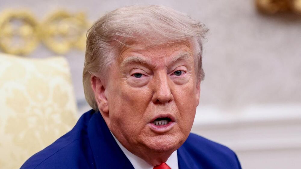 Trump, ara seçimlerde hileyi ihbar edenlere 1 milyon dolar ödül vaat etti