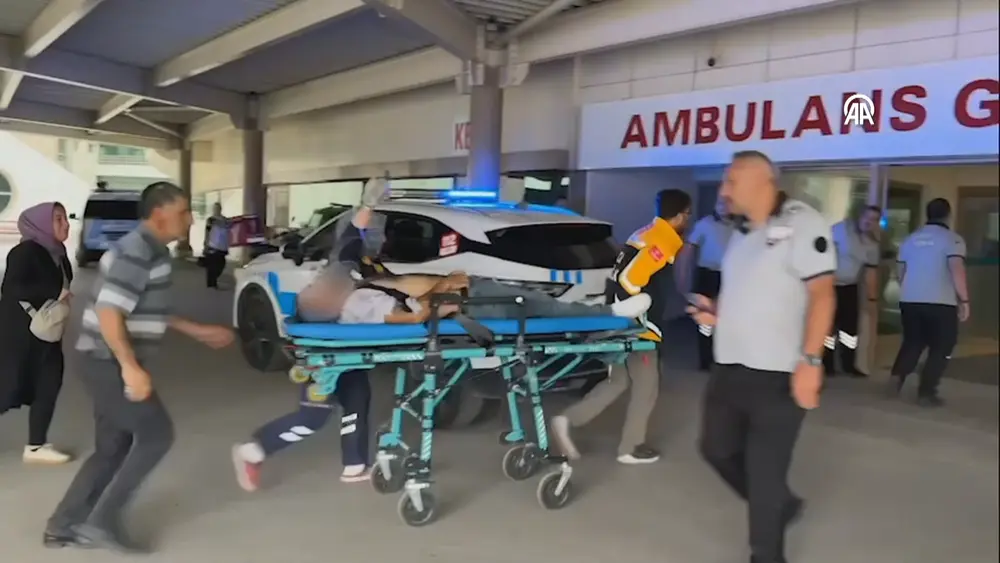 Erzurum'da iki grup arasında çıkan silahlı kavgada 12 kişi yaralandı