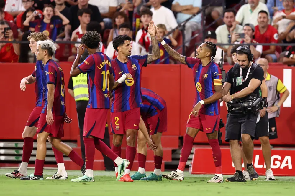 Raphinha Barcelona'yı Sevilla Karşısında 3-1'lik Galibiyete Taşıdı