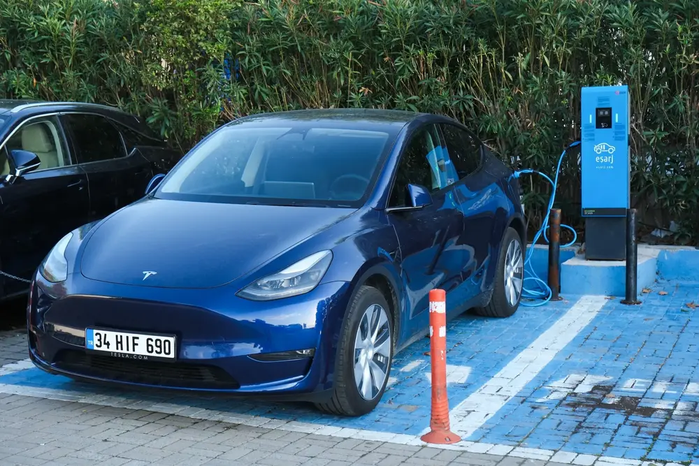 Türkiye'de Elektrikli ve Hibrit Araç Satışları Pazarda Yüzde 52'ye Ulaştı