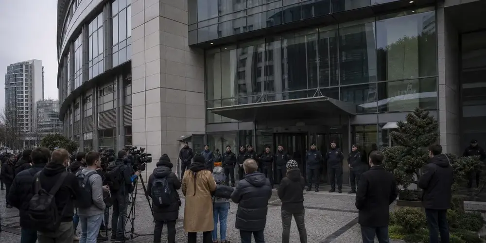 Halk TV'nin sahibi Cafer Mahiroğlu'na rüşvet suçlaması ve kayyum ataması