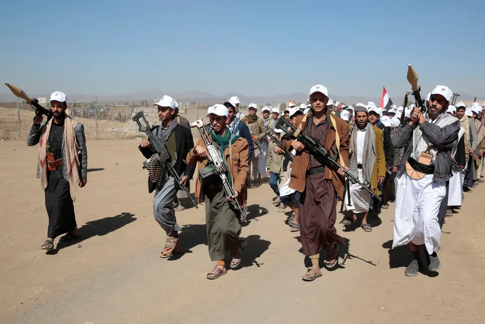 Suudi Arabistan: İran Husileri Silahlandırmaya Devam Ediyor