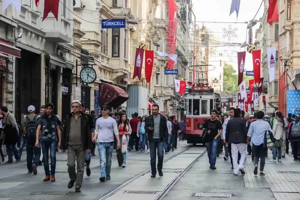 Türkiye'de kadın ticareti çetesine operasyon: 36 gözaltı