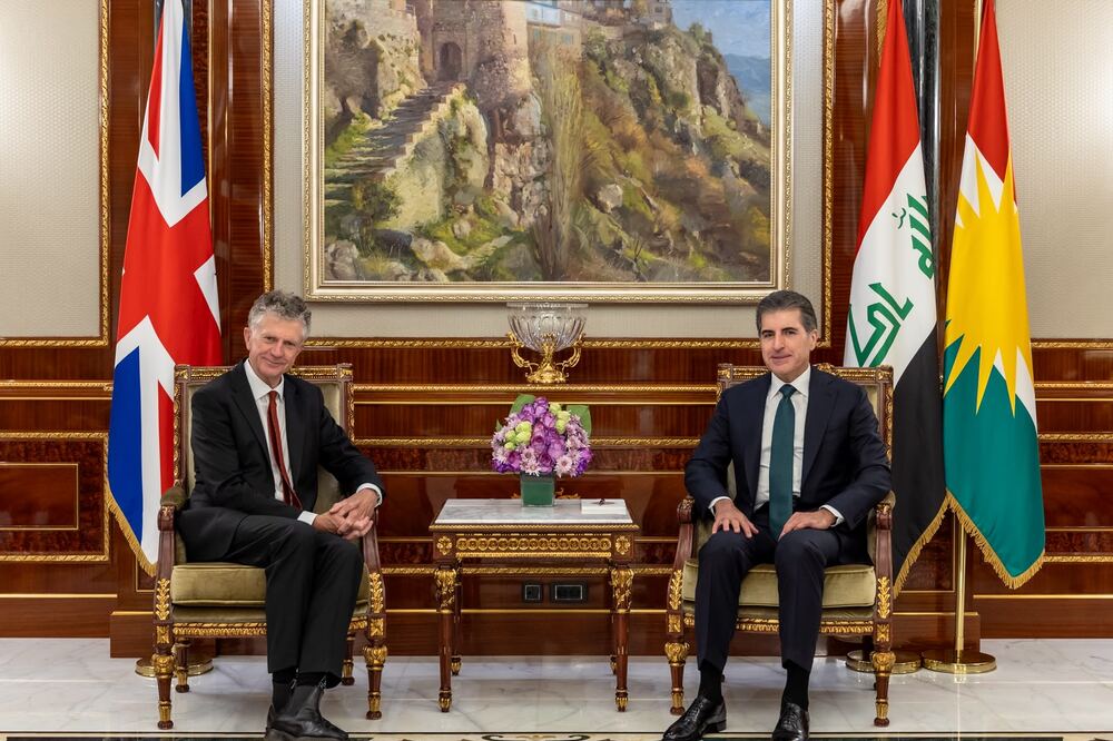 Kürdistan Bölgesi Başkanı Neçirvan Barzani İngiliz yetkili ile görüştü