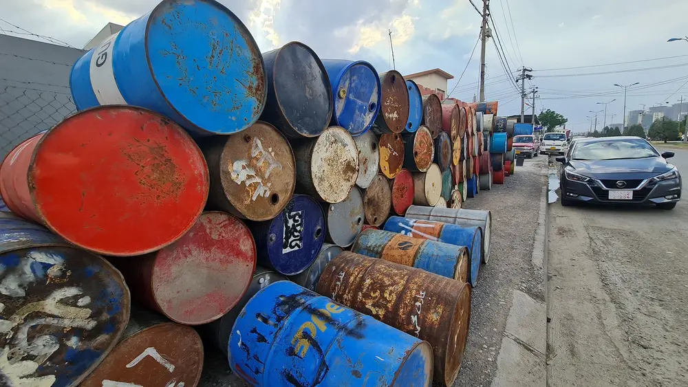Kürdistan Bölgesi'nde kışın gelmesiyle beyaz petrolün varil fiyatı 325 bin dinara çıktı