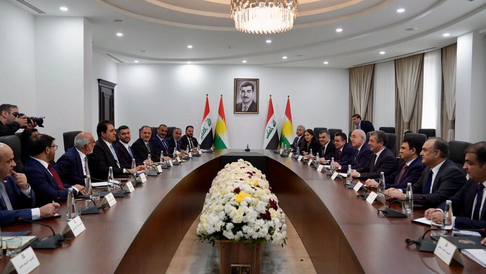 Mesrur Barzani Duhok'ta Iraklı Heyetle Görüştü