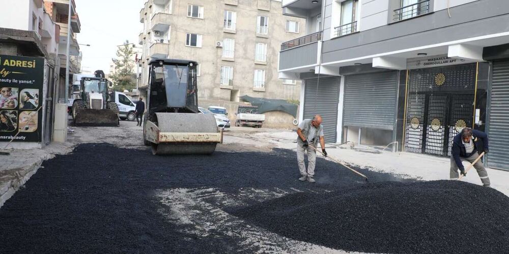 Cizre Belediyesi’nin Deforme Yolları Yenileme Çalışmaları Sürüyor