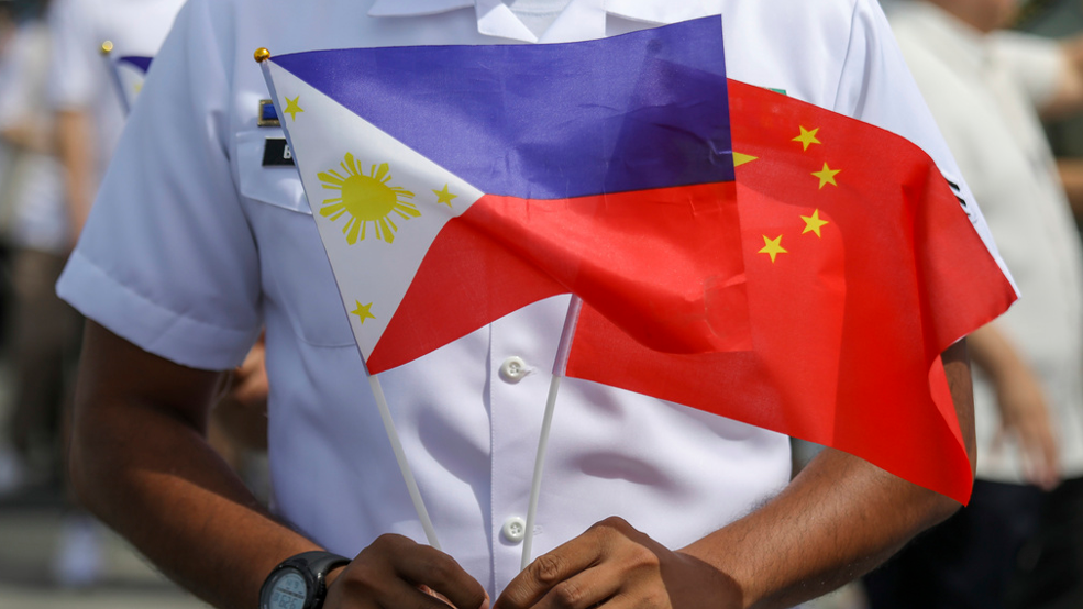 Filipinler, Çinli büyükelçiyi güç kullanma iması içeren açıklamaları nedeniyle çağırdı
