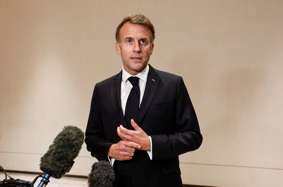 Macron: Orta Doğu'da gerilimi düşürmeli ve Lübnan ordusunu desteklemeliyiz