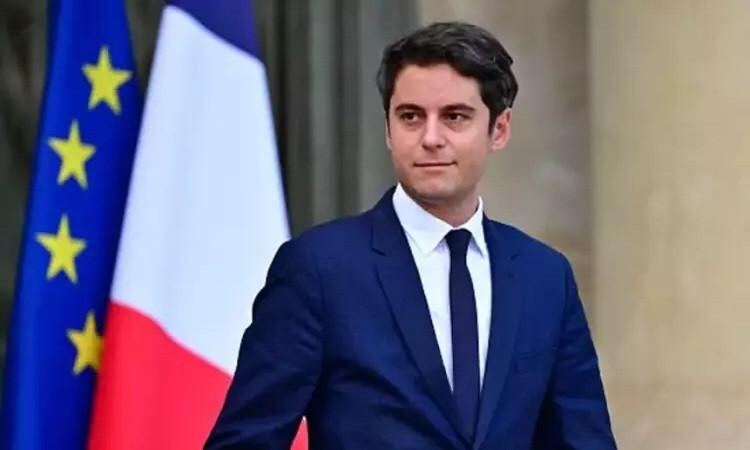 Fransa Başbakanı: PSG-Barcelona maçı iptal edilmeyecek