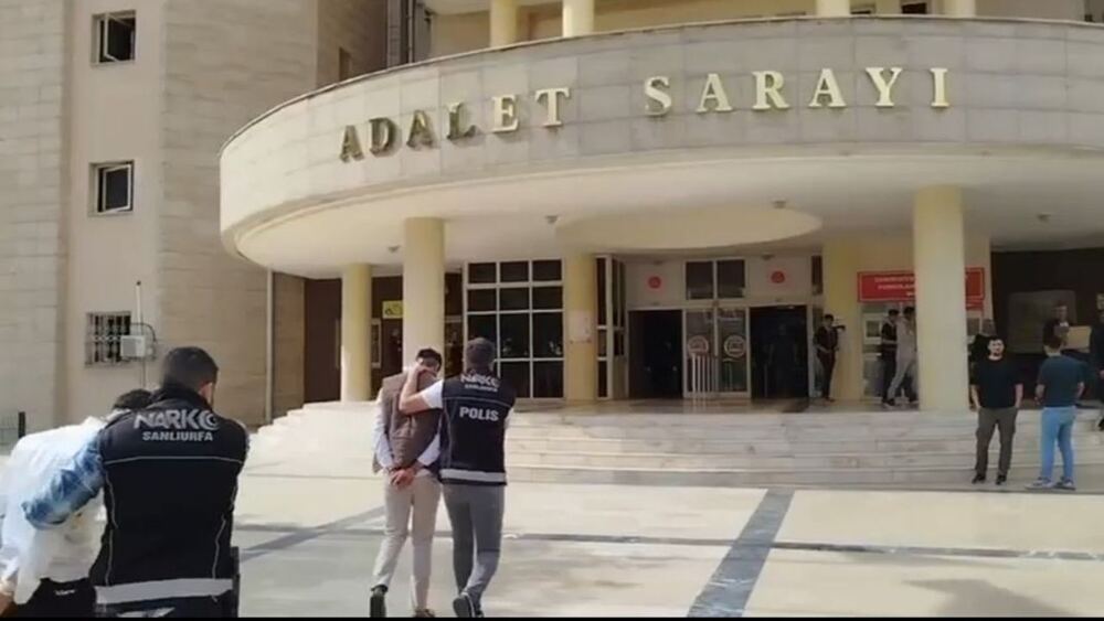 Şanlıurfa’da Yolcu Otobüsünde 16,4 Kg Skunk Uyuşturucu Ele Geçirildi