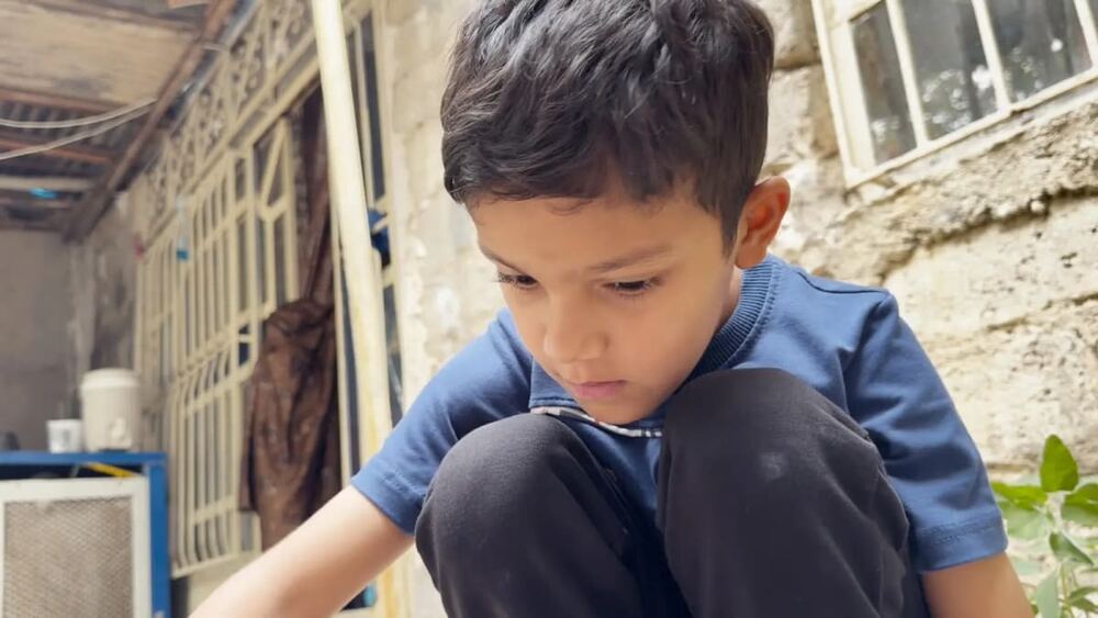 Kürdistan Bölgesi'nde kimsesiz iki kardeşe ev, okul ve iş imkanı sağlandı