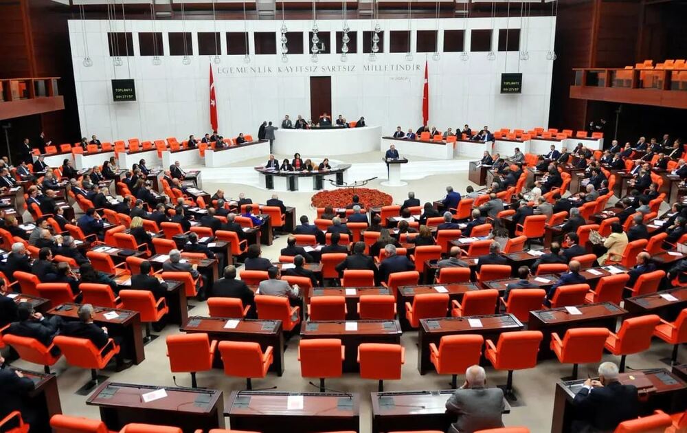 AK Parti’den tasfiye edilen fonlardaki yatırımcılara 11 maddelik teklif