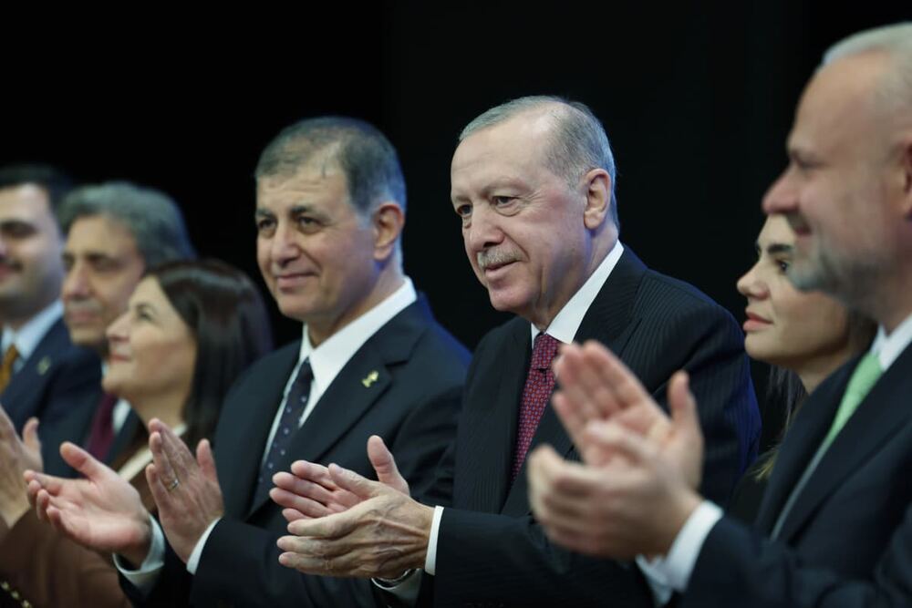 İzmir Büyükşehir Belediyesi’nde AK Parti’ye katılım sonrası art arda istifalar