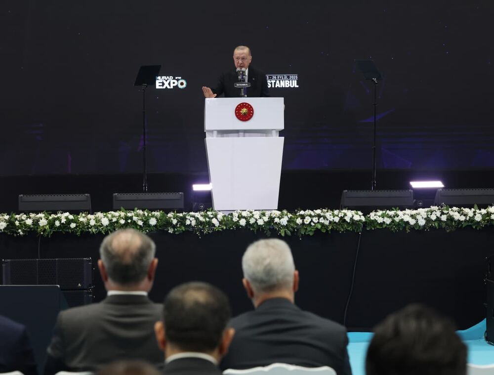 Erdoğan: Küresel şoklara rağmen Türkiye'yi büyüme ve istikrar rotasında tuttuk