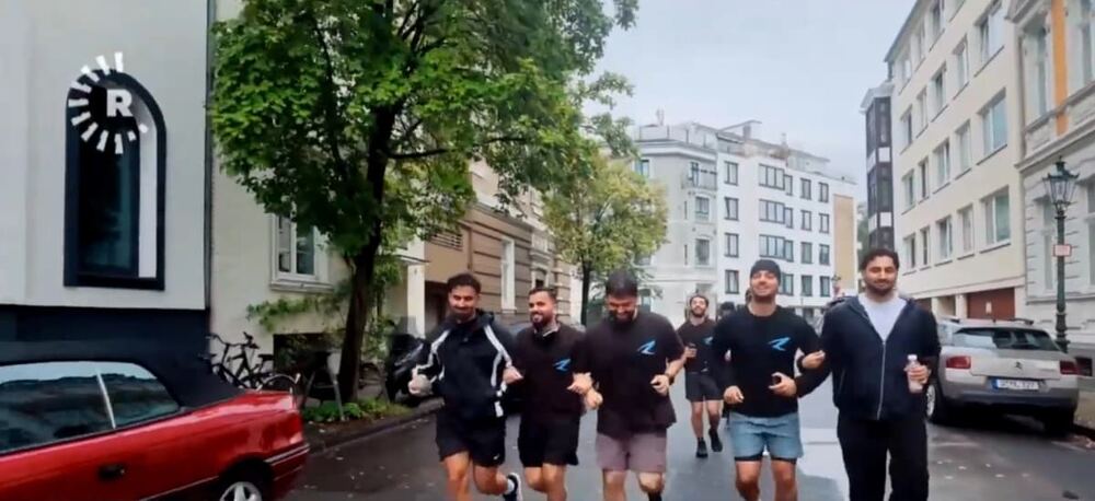 Almanya’da Kürt Gençleri ‘Rey Club’ ile Kürtçe Müzik Eşliğinde Koşuyor