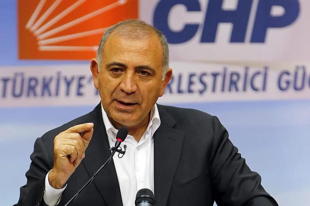 İstanbul 45. Asliye Hukuk Mahkemesi, CHP İstanbul Kongresi'ne ilişkin ihtiyati tedbirleri kaldırdı