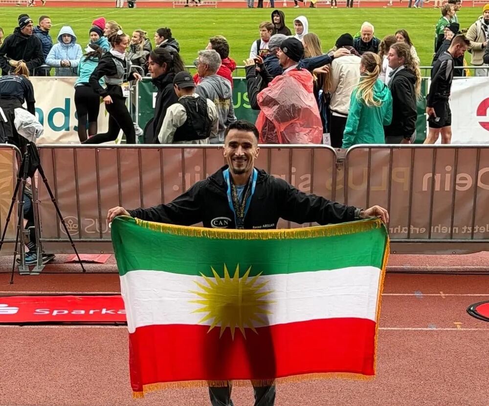 Vanlı Kürt atlet Recep Arslan, Dresden Maratonu'nda birincilik kazandı