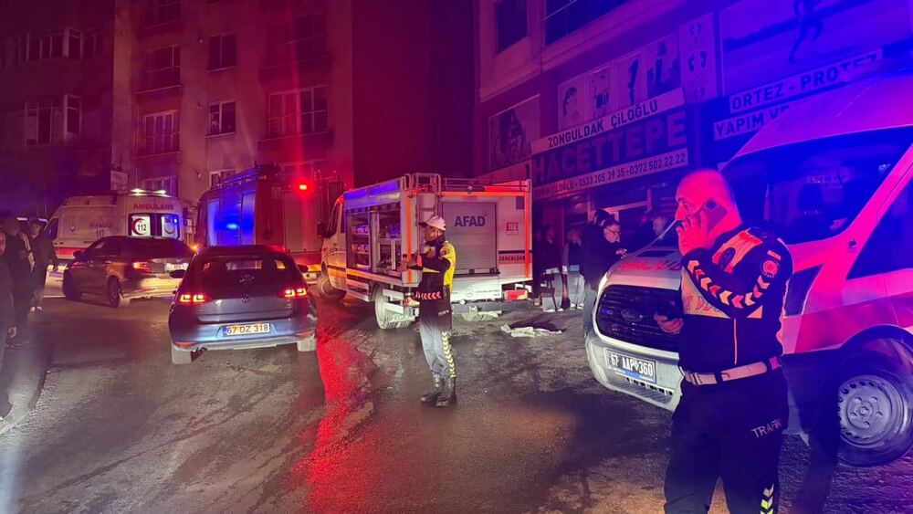 Zonguldak Meşrutiyet Mahallesi'nde 2 Katlı Bina Çöktü: 1 Ölü, 1 Yaralı