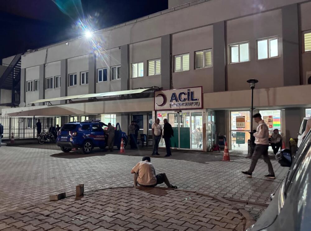 Siirt Kurtalan’da okul kantininde gıda zehirlenmesi şüphesi: 22 kişi hastaneye kaldırıldı