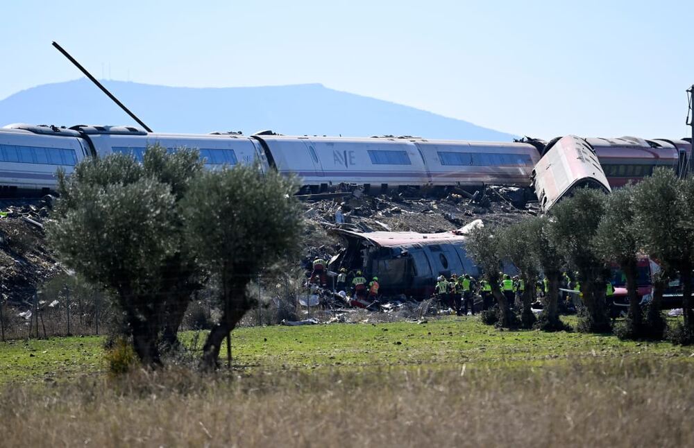 İspanya'nın Toledo bölgesinde iki yüksek hızlı tren çarpıştı: 64 ölü, 80 yaralı